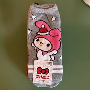 NWT-Hello Kitty-5 pack Women’s Christmas Socks